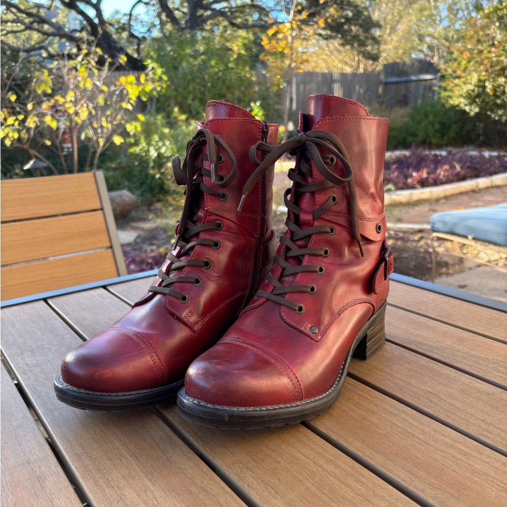 Taos Red Crave Boots, EUR size 41